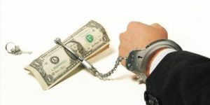 LIDERANÇAS CORRUPTAS DO BRASIL DIANTE DE TIRADENTES